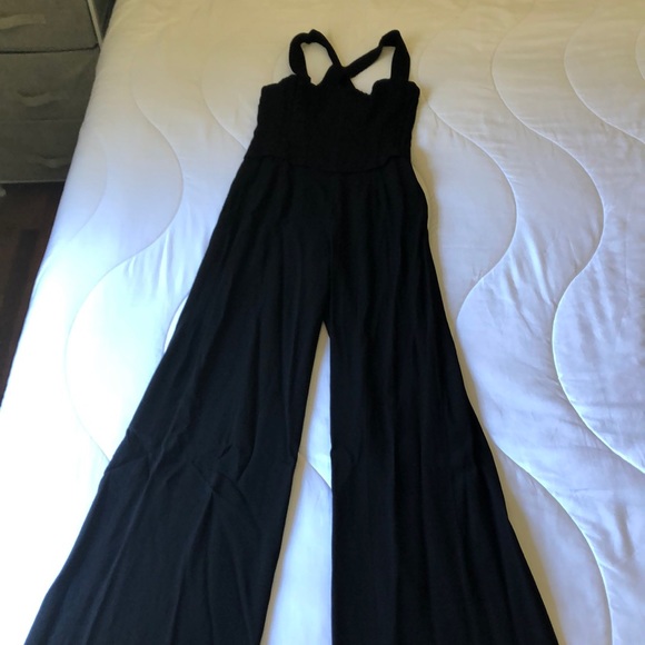 Theory Pants - Theory Black Rosina Jumpsuit - Size 0